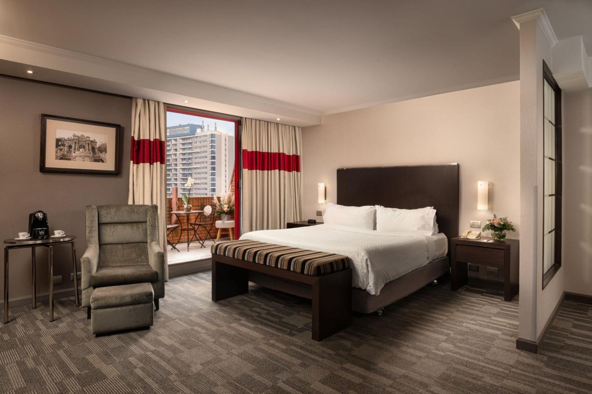 Four Points By Sheraton Santiago Exterior photo