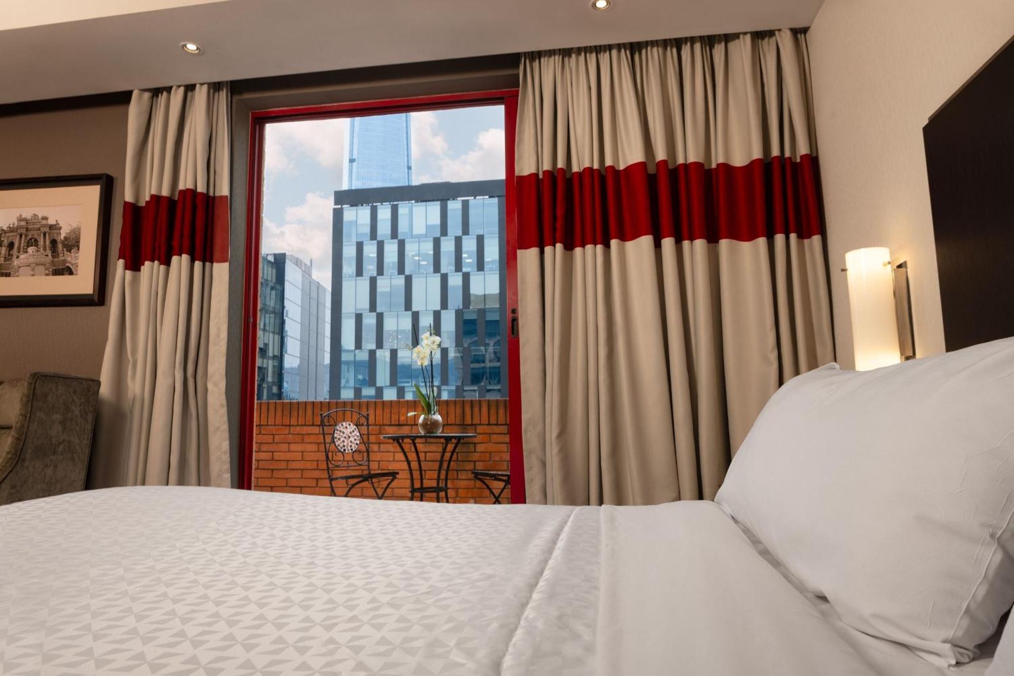 Four Points By Sheraton Santiago Exterior photo