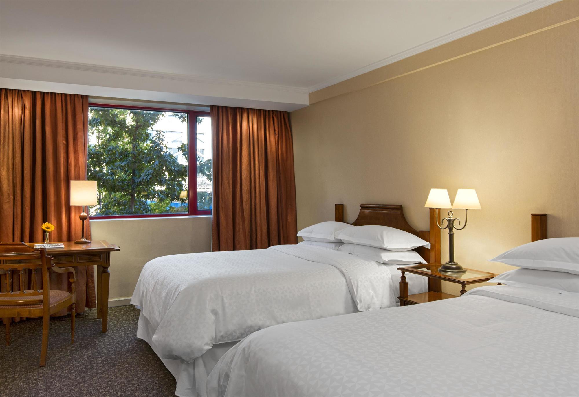 Four Points By Sheraton Santiago Exterior photo